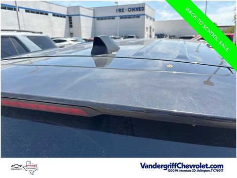 Used 2019 Chevrolet Equinox LT FWD image 11