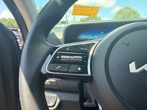 Used 2024 Kia Seltos EX AWD/4WD image 9