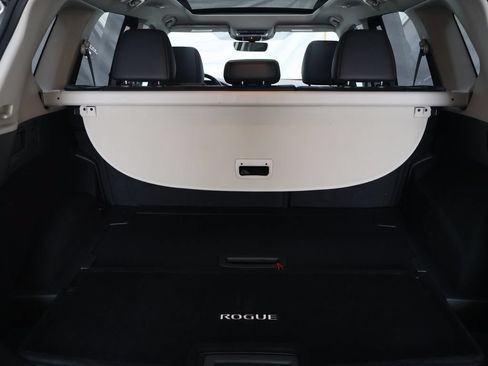 Used 2023 Nissan Rogue Platinum w/ Platinum Premium Package AWD/4WD image 12