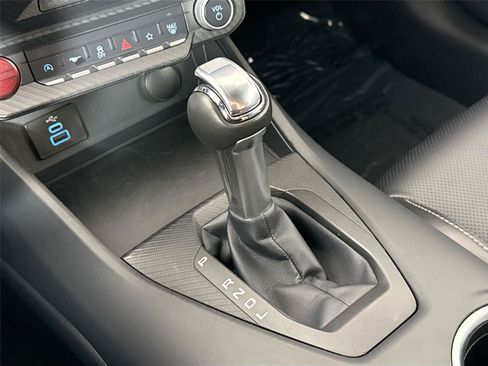 Used 2025 Ford Mustang Premium RWD image 27
