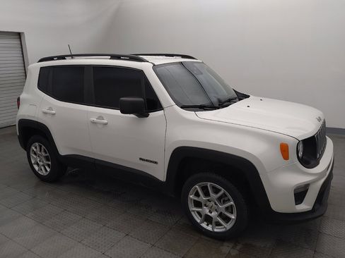 Used 2022 Jeep Renegade Latitude AWD/4WD image 11
