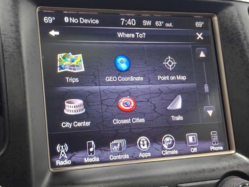 Used 2017 Jeep Grand Cherokee Limited AWD/4WD image 31