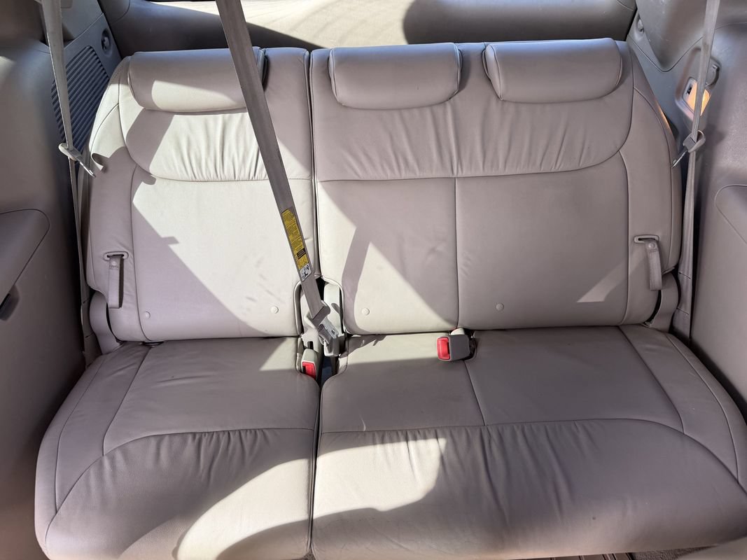 Used 2009 Toyota Sienna XLE AWD/4WD image 10