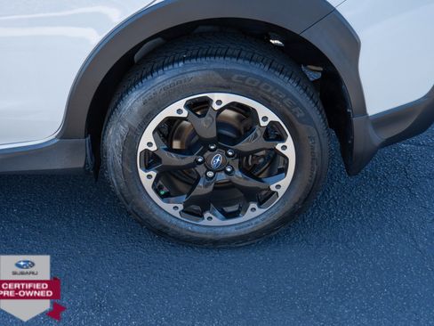 Certified 2021 Subaru Crosstrek 2.0i Premium w/ Moonroof Package image 9