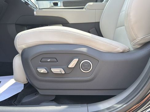 Used 2024 Hyundai Santa Fe Calligraphy AWD/4WD image 27