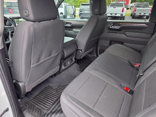 Used 2025 Chevrolet Silverado 3500 LT w/ Safety Package AWD/4WD image 37