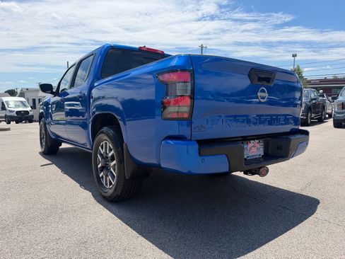 Used 2024 Nissan Frontier SL w/ Technology Package RWD image 12