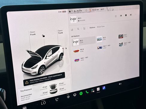 Used 2023 Tesla Model Y Long Range AWD/4WD image 19