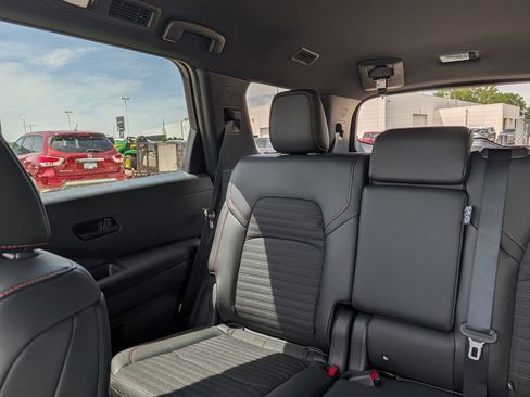 New 2026 Nissan Pathfinder Rock Creek AWD/4WD image 12
