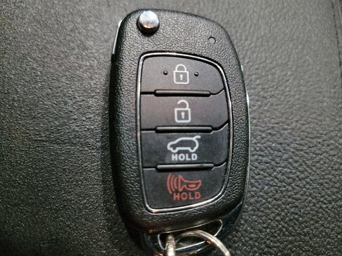 Used 2017 Hyundai Tucson SE w/ SE Popular Package 02 AWD/4WD image 32