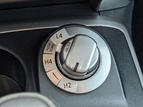 Used 2024 Toyota 4Runner SR5 Premium AWD/4WD image 17
