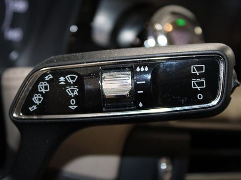 Used 2022 Lincoln Corsair AWD w/ Premium Package image 25