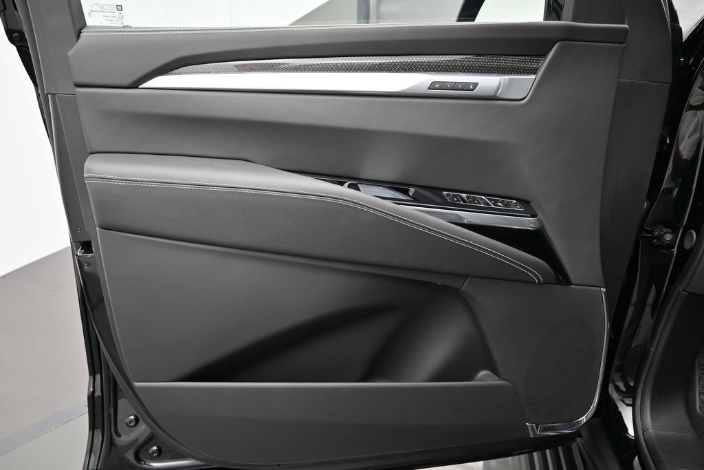 Certified 2026 Cadillac Escalade V w/ LPO, Floor Liner Package AWD/4WD image 11
