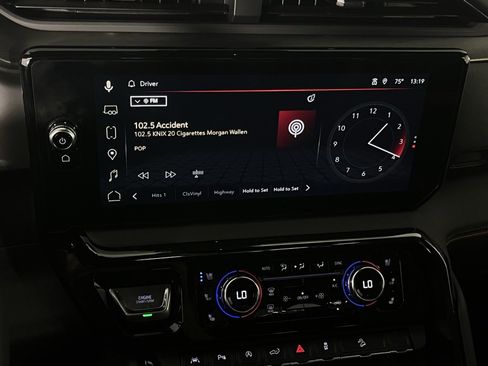 Used 2025 GMC Sierra 1500 AT4 image 16