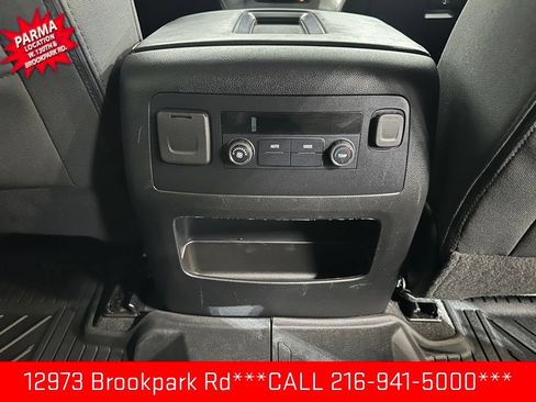 Certified 2020 GMC Yukon SLE w/ Convenience Package AWD/4WD image 21