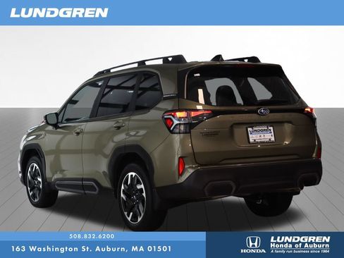 Used 2025 Subaru Forester Limited AWD/4WD image 3