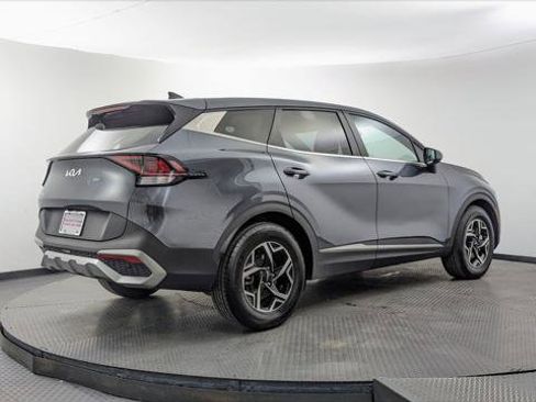 Used 2024 Kia Sportage LX FWD image 8