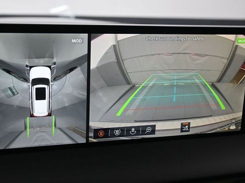 New 2026 Nissan Armada Platinum image 11