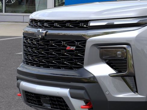 New 2026 Chevrolet Traverse Z71 w/ Enhanced Driving Package image 13