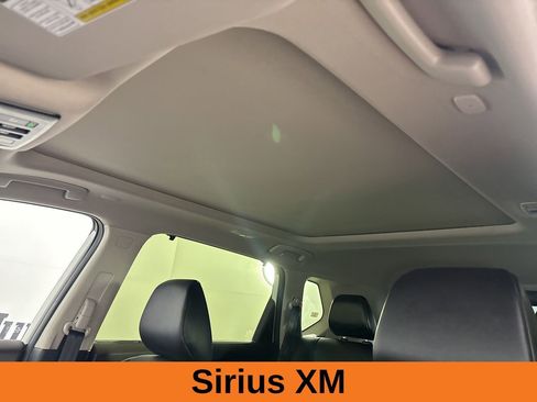 Used 2023 Nissan Rogue SV w/ SV Premium B Package AWD/4WD image 11