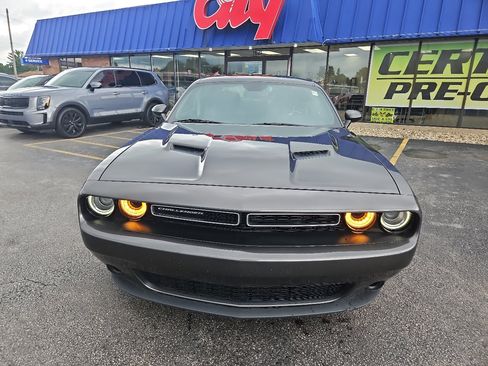 Used 2021 Dodge Challenger SXT image 8