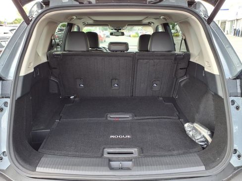 Used 2021 Nissan Rogue SL image 11