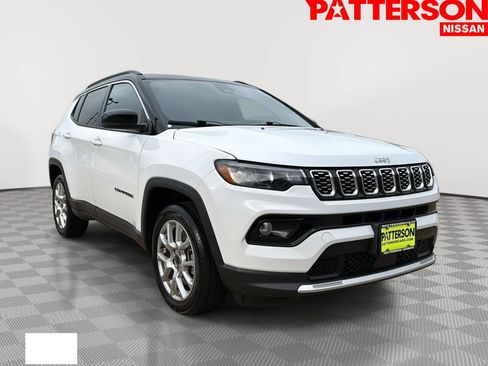 Used 2025 Jeep Compass Limited AWD/4WD image 1