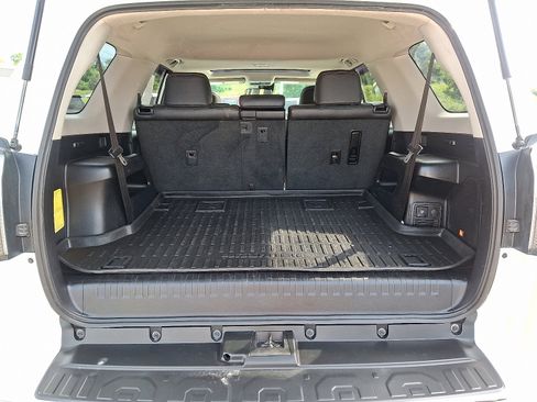 Used 2023 Toyota 4Runner Limited image 30