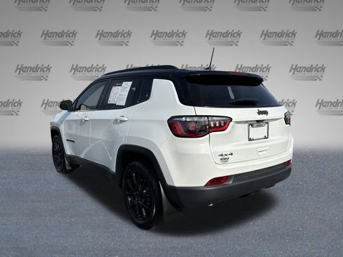 Used 2024 Jeep Compass Latitude w/ Altitude Special Edition image 7