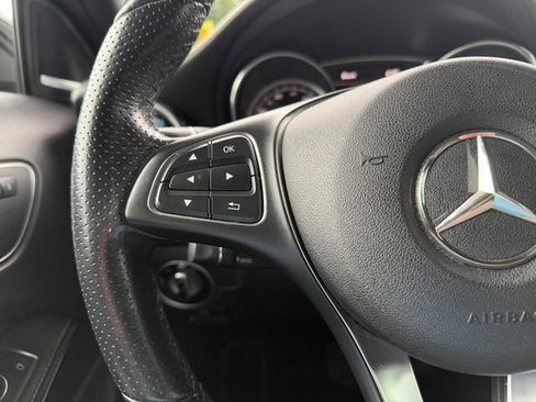 Used 2020 Mercedes-Benz GLA 250 4MATIC image 27