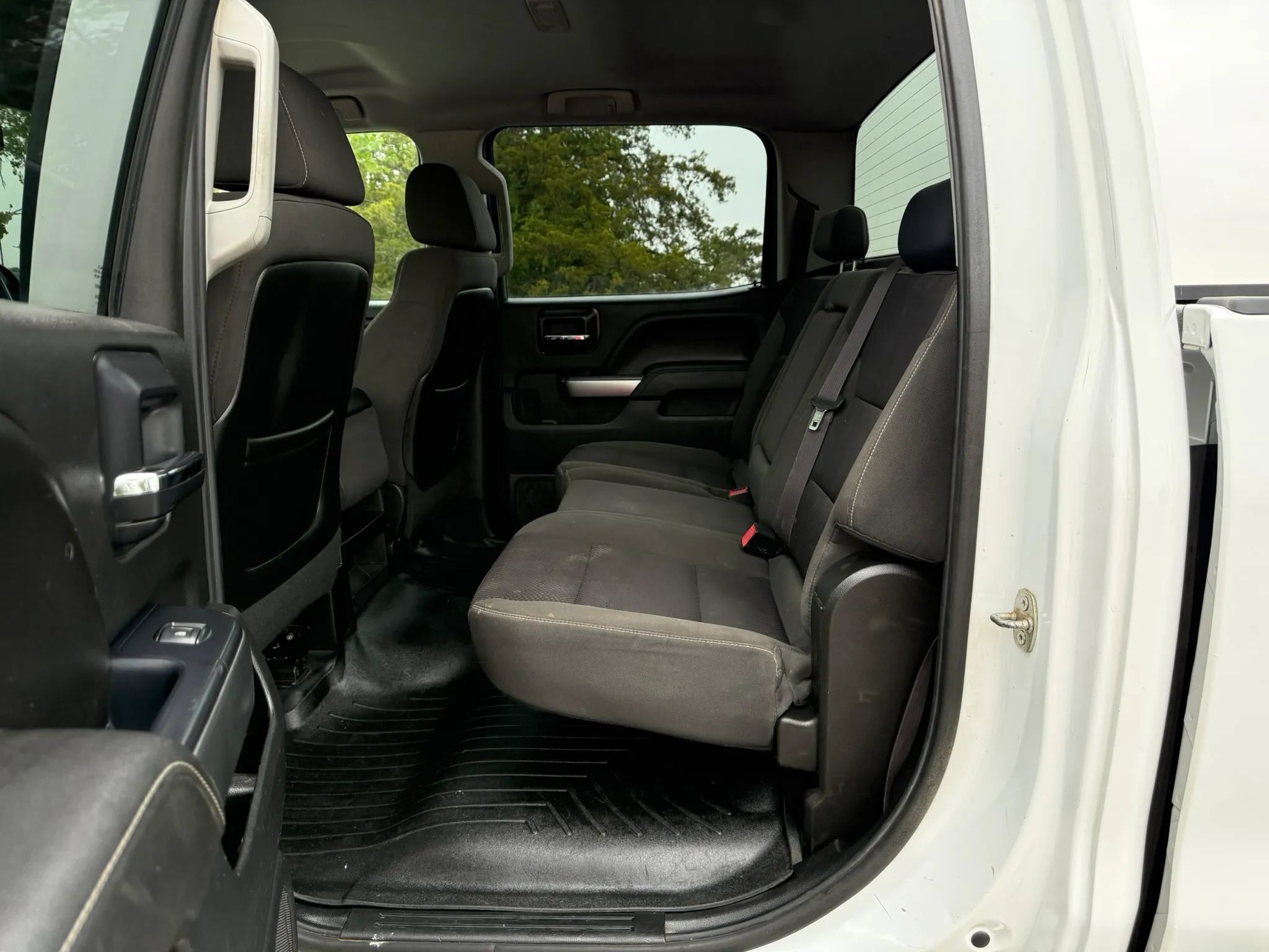 Used 2015 Chevrolet Silverado 2500 LT AWD/4WD image 14