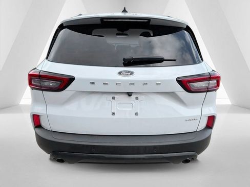 Used 2026 Ford Escape ST-Line w/ Tech Pack #1 AWD/4WD image 6