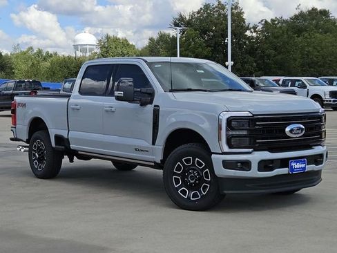 New 2026 Ford F250 Platinum w/ FX4 Off-Road Package image 2