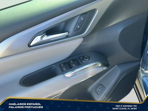 New 2026 Chevrolet Traverse LT w/ Driver Confidence Package FWD image 11