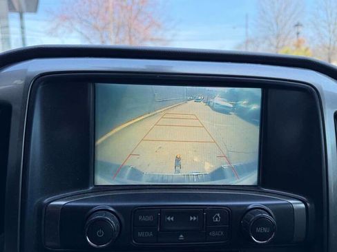 Used 2018 Chevrolet Silverado 1500 LTZ AWD/4WD image 15