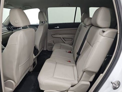 Used 2023 Volkswagen Atlas SE FWD image 32