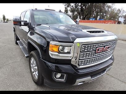 Used 2018 GMC Sierra 2500 Denali w/ Duramax Plus Package