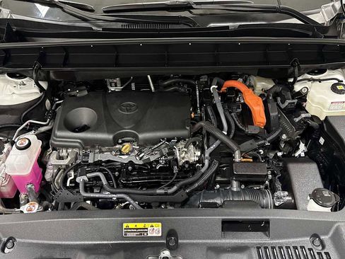 Certified 2023 Toyota Highlander LE image 31