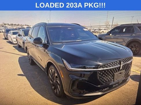 Used 2024 Lincoln Nautilus Reserve w/ Equipment Group 203A AWD/4WD image 5