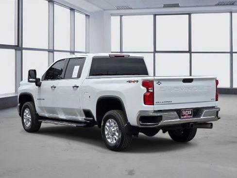 Used 2024 Chevrolet Silverado 2500 LTZ AWD/4WD image 5