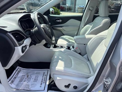 Used 2022 Jeep Cherokee Limited AWD/4WD image 12