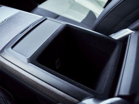 Used 2024 Land Rover Range Rover SE image 56