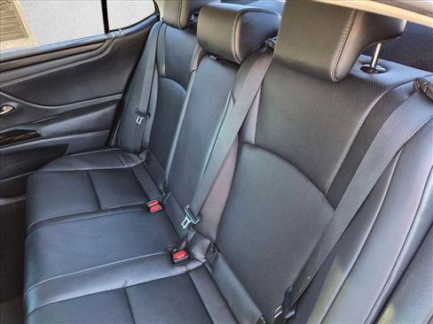 Used 2023 Lexus ES 300h w/ Premium Package FWD image 18