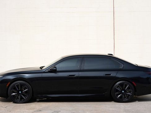 Used 2023 BMW 740i RWD image 60