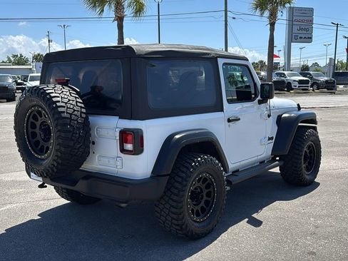 Used 2022 Jeep Wrangler Sport S image 6