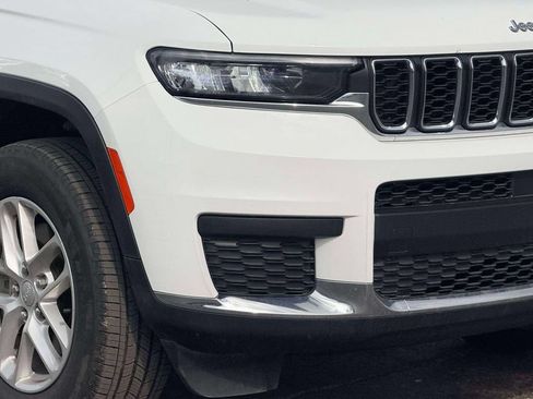 Used 2023 Jeep Grand Cherokee L Laredo AWD/4WD image 5