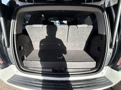 Used 2016 Cadillac Escalade Premium image 26