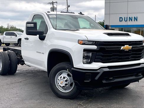 New 2026 Chevrolet Silverado 3500 W/T w/ WT Convenience Package AWD/4WD image 2