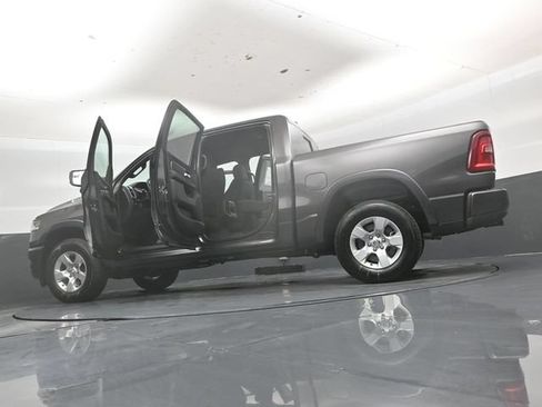 New 2026 RAM 1500 4x4 Crew Cab image 54
