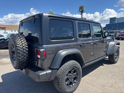 Used 2023 Jeep Wrangler Unlimited w/ Cold Weather Group AWD/4WD image 5
